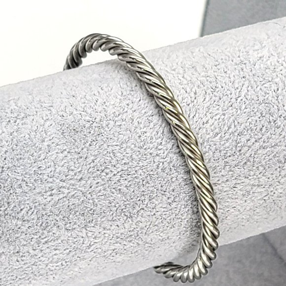 Silver Twist Rhinestone Ended Cuff Stylish Fashion Bracelet LI325 - Picture 5 of 5